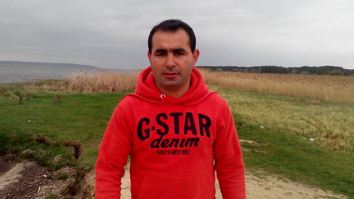  ,   Sami, 44 ,     , c 