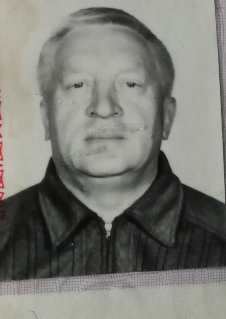 21899211     , 65 ,    