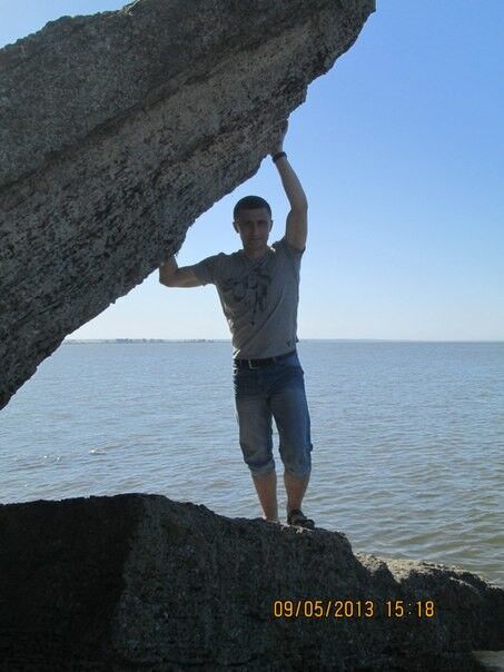  4715171  Andrey, 37 ,    