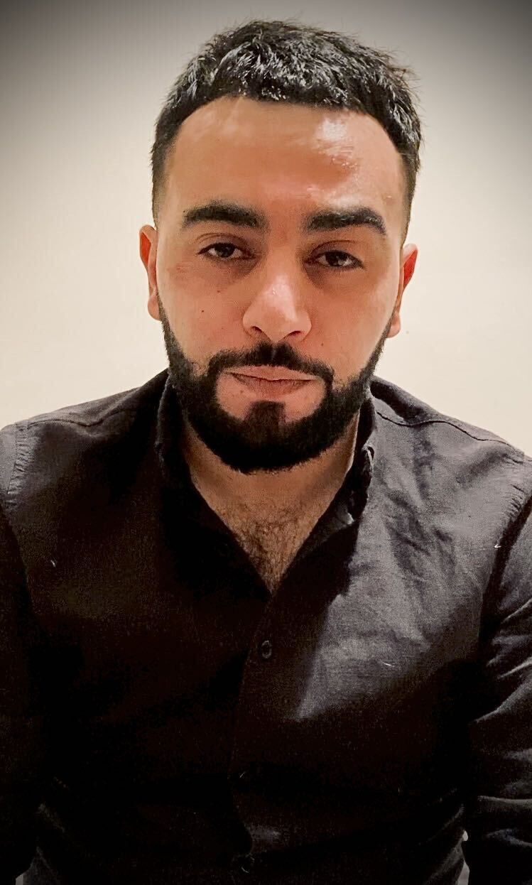  49386271  Gev, 27 ,    Van Nuys