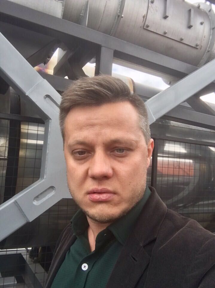  ,   Dan, 37 ,   ,   