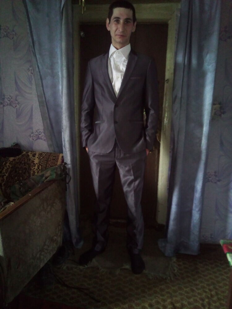  20400231  Vladimir, 34 ,    