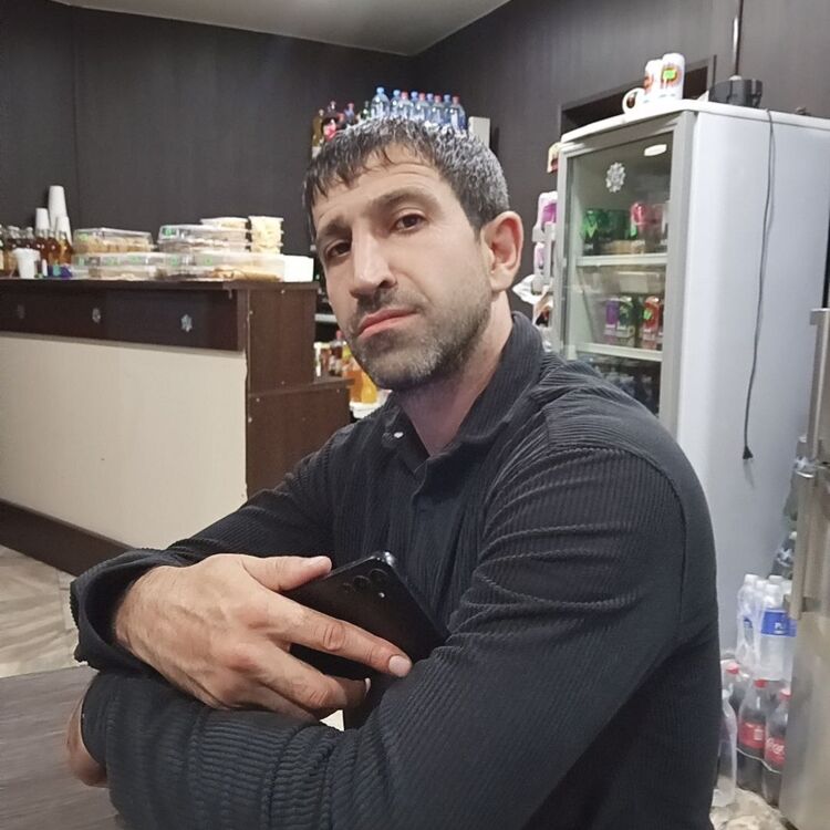  46569371  , 41 ,    