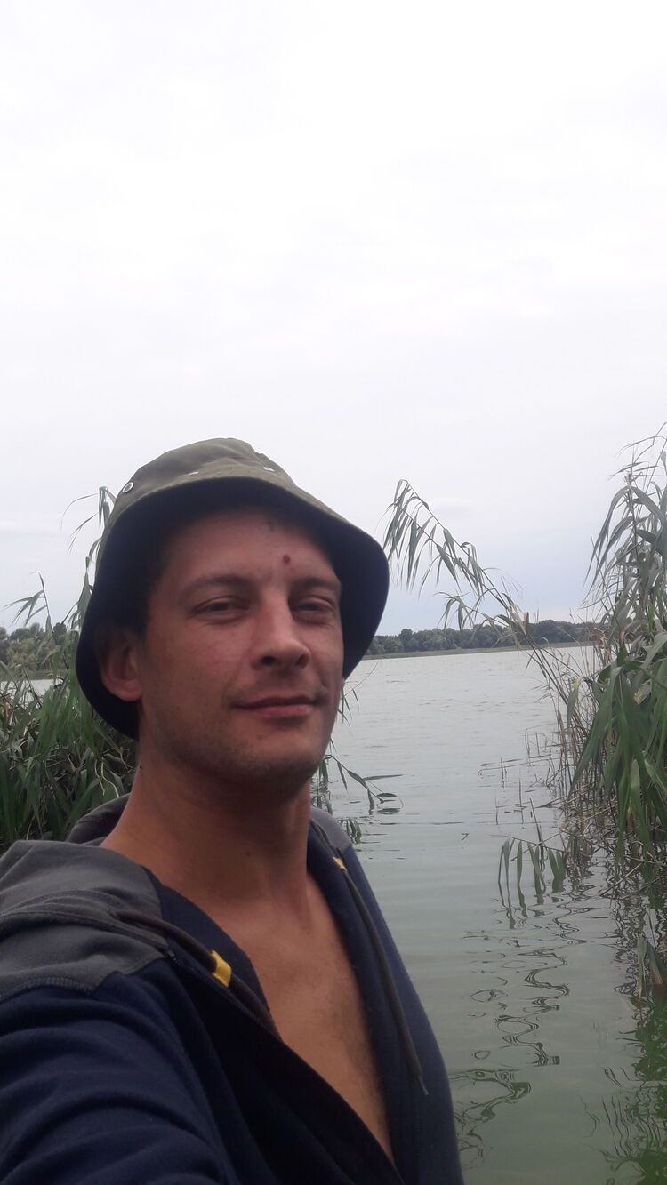  24058271  Sergey, 41 ,    