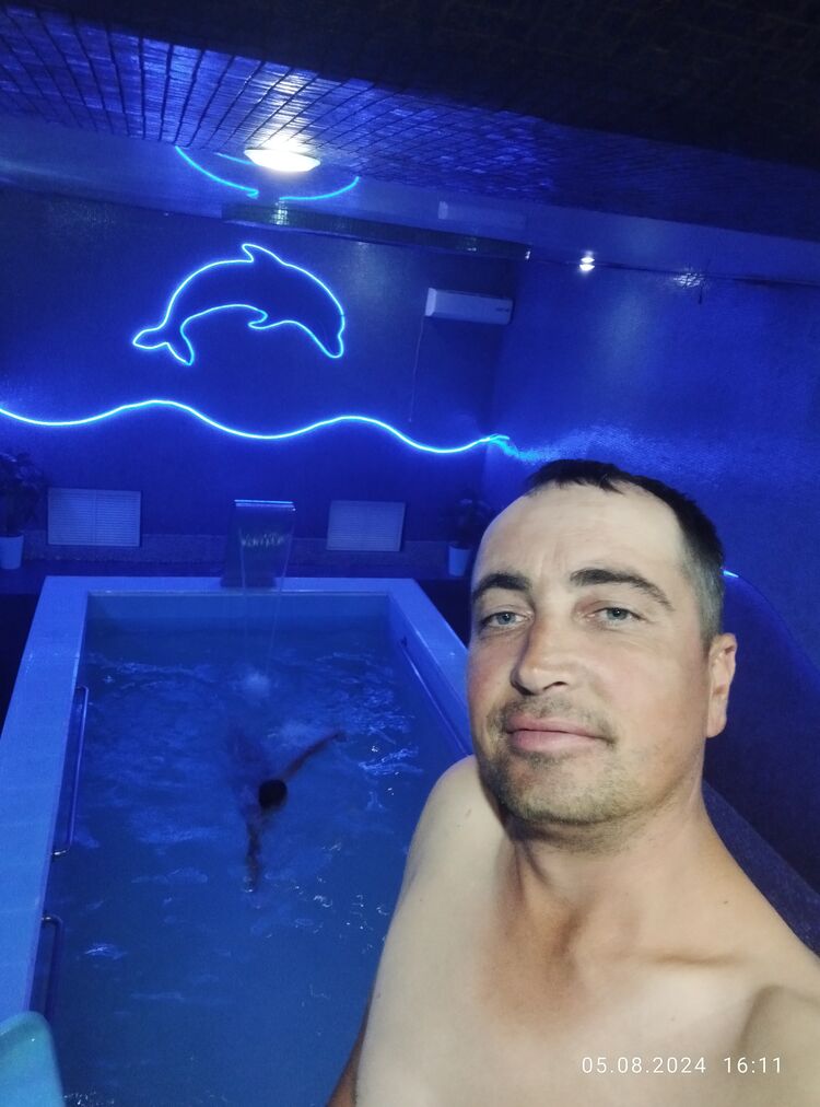  -,   Vladimir, 32 ,   ,   