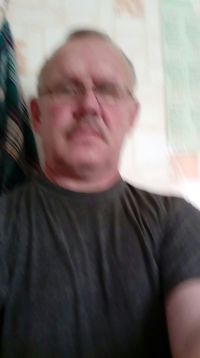  8912111  Lesha, 65 ,    