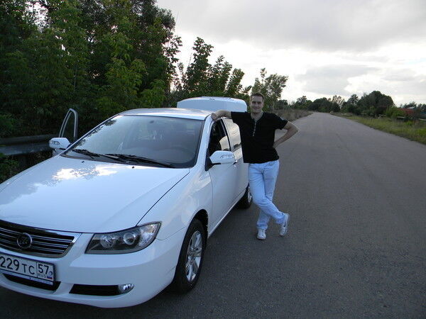  10445271  Denis, 34 ,    