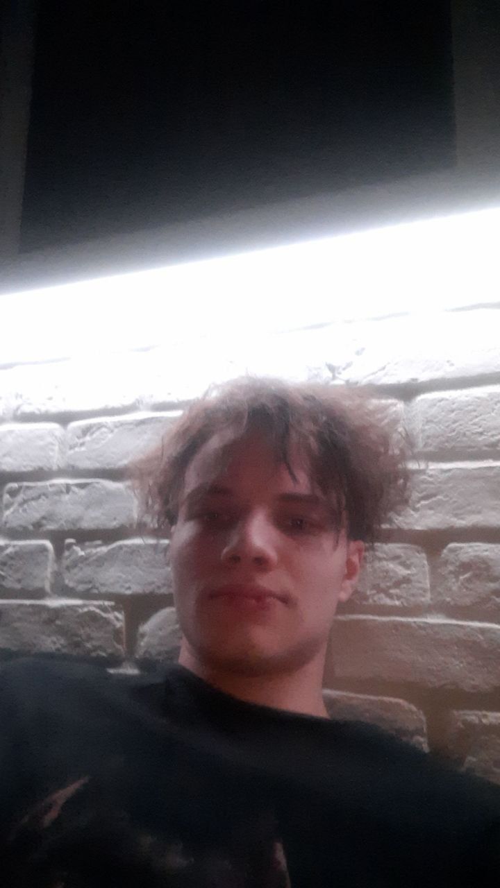  42818751  , 23 ,    