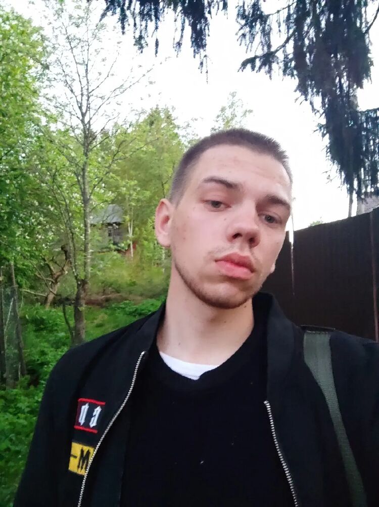  27087951  , 24 ,    -