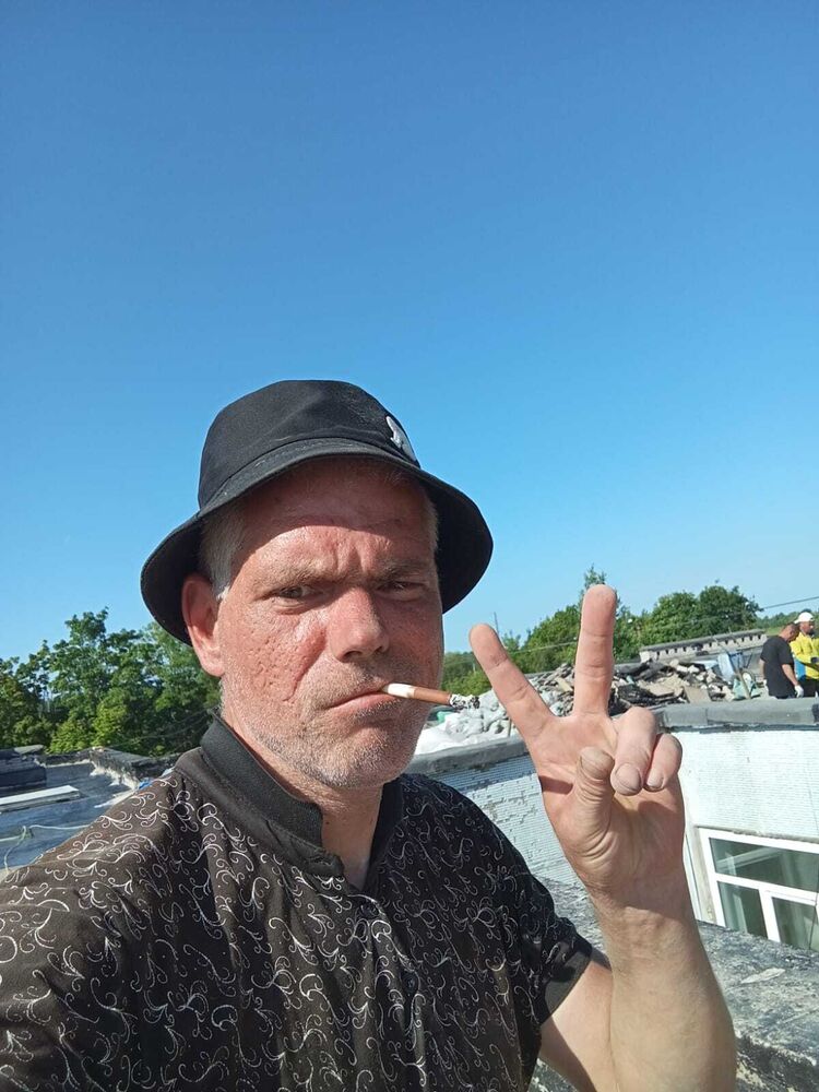  -,   , 42 ,   ,   
