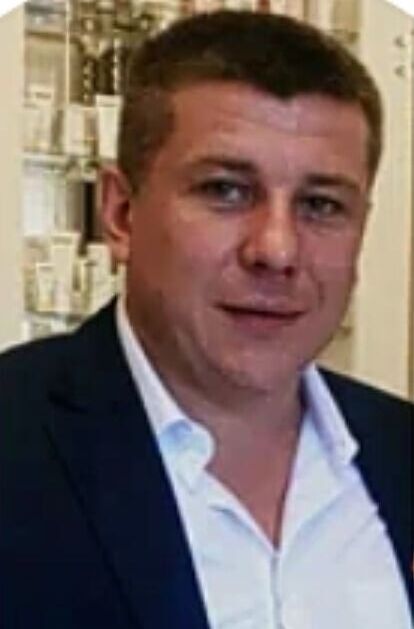  52914741  Valentin, 43 ,    