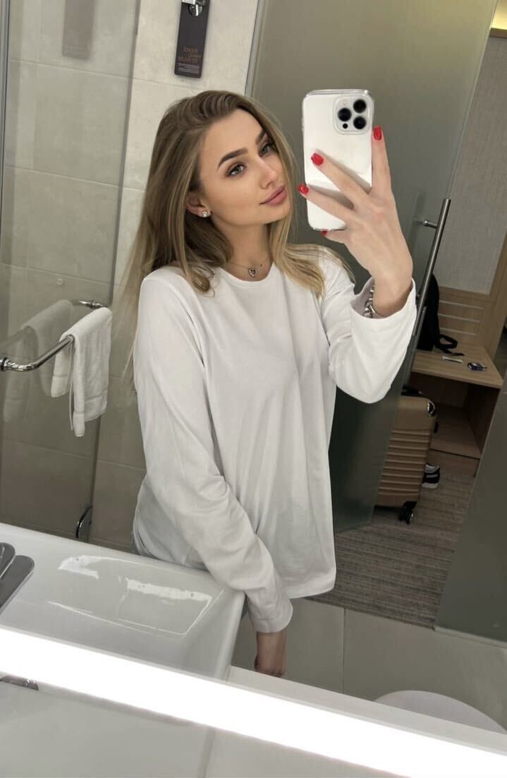  48940481  Liza, 25 ,    