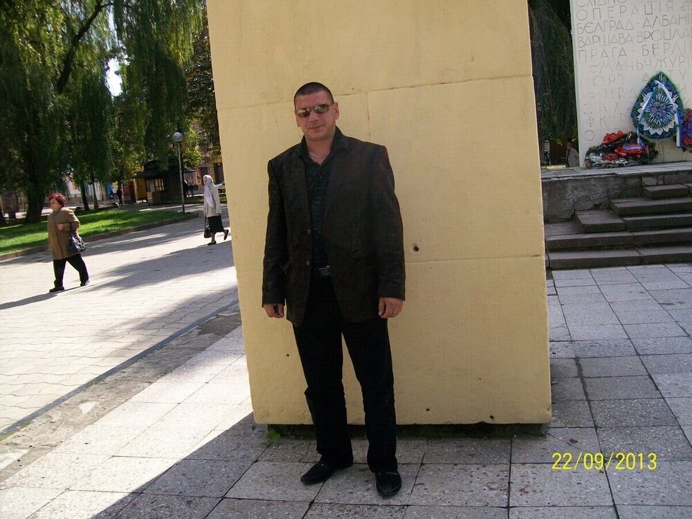  20843801  Vasyl, 41 ,    