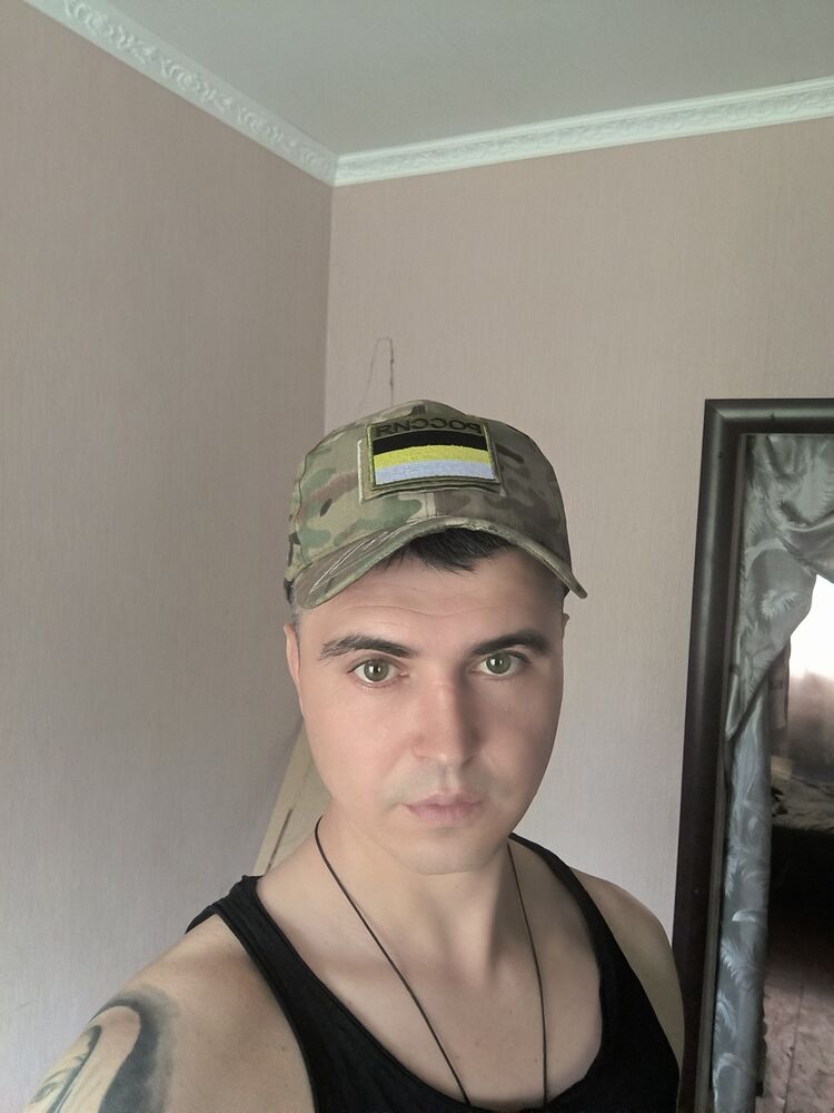  38064561  , 40 ,    
