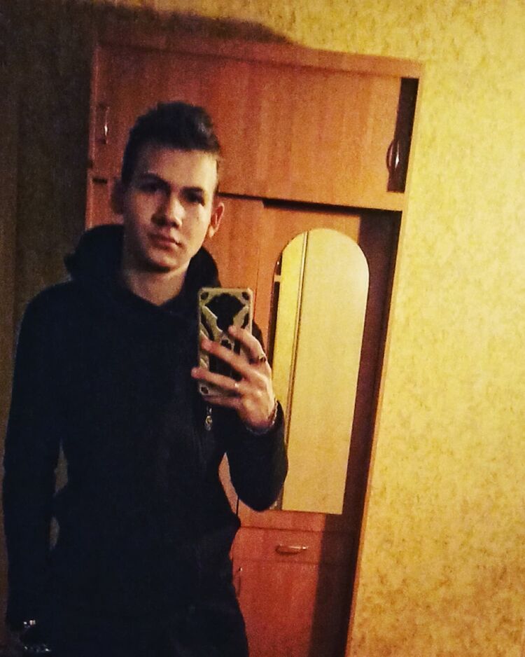  44545661  , 20 ,    