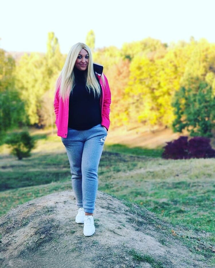  ,   Linda, 40 ,   ,   , c 