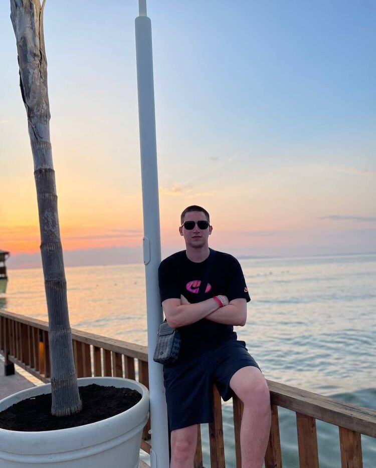  49400871  , 22 ,    Worms