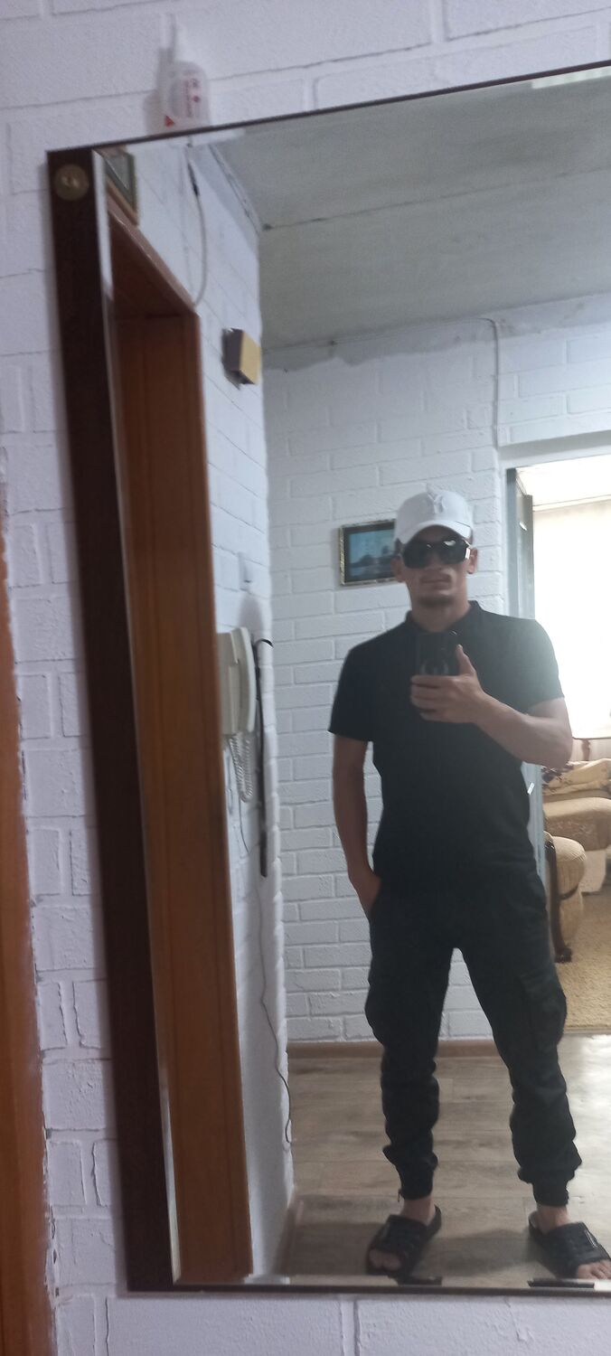  45612341  Asadbek, 24 ,    
