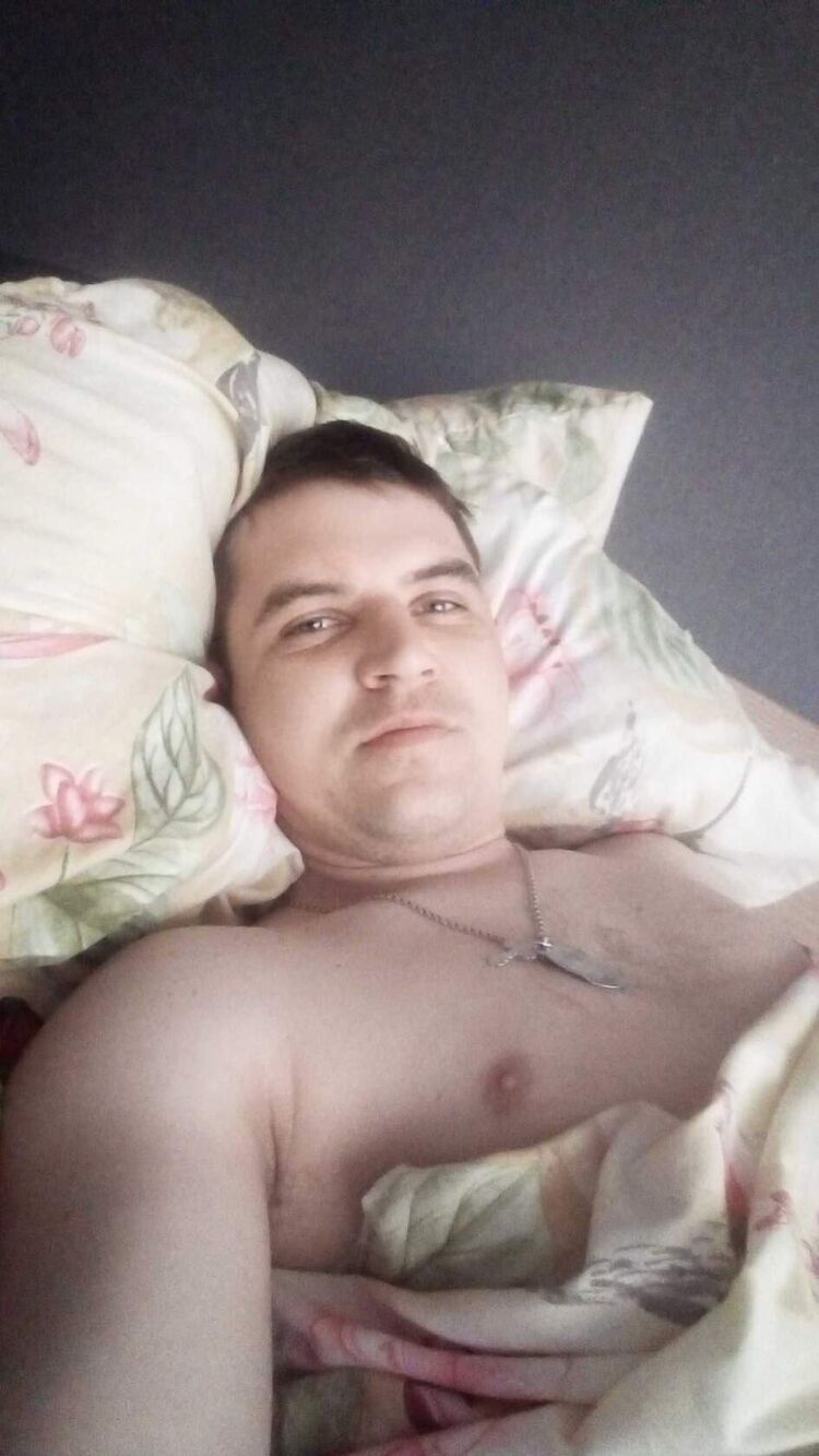  31943601  , 37 ,    