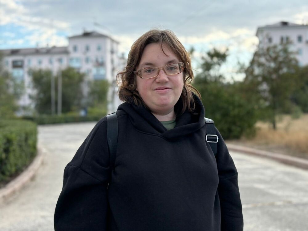  53893401  Yulia, 28 ,    