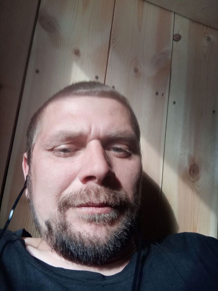 22630681  , 40 ,    