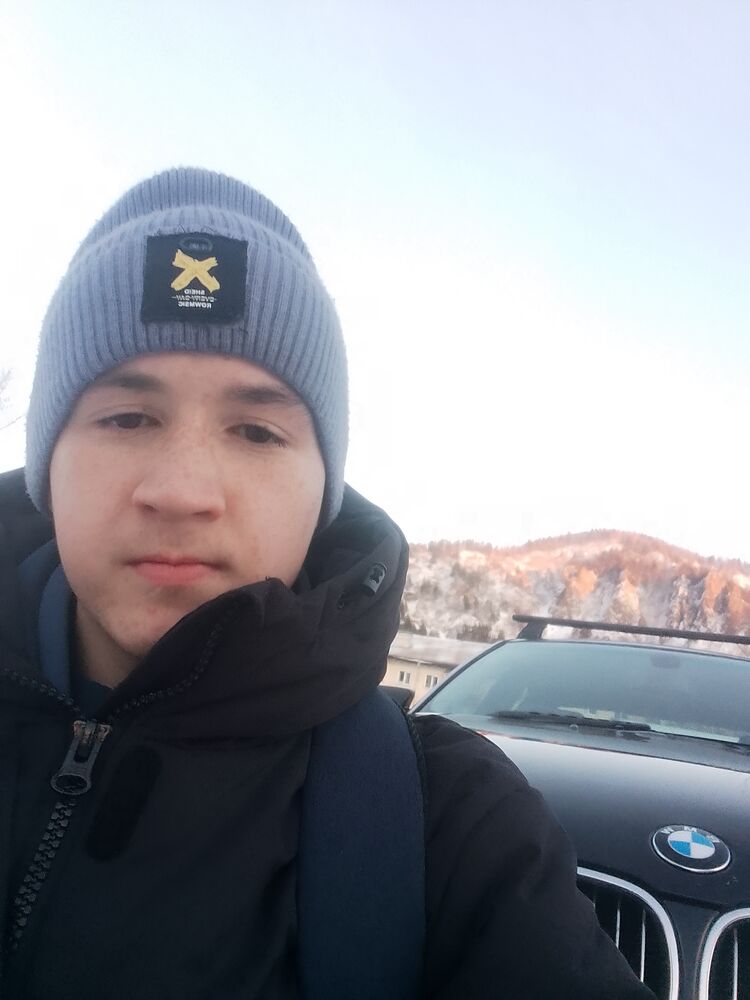 ,   Ilya, 21 ,   ,   , c , 