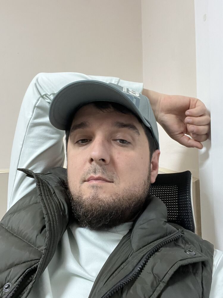  44183971  , 39 ,    