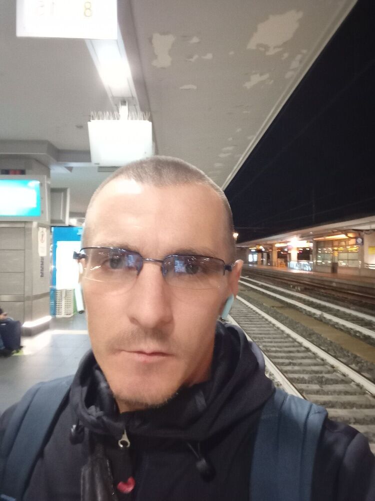  42935091  , 39 ,    