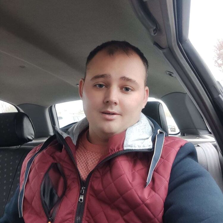  48057121  Ivan, 32 ,    
