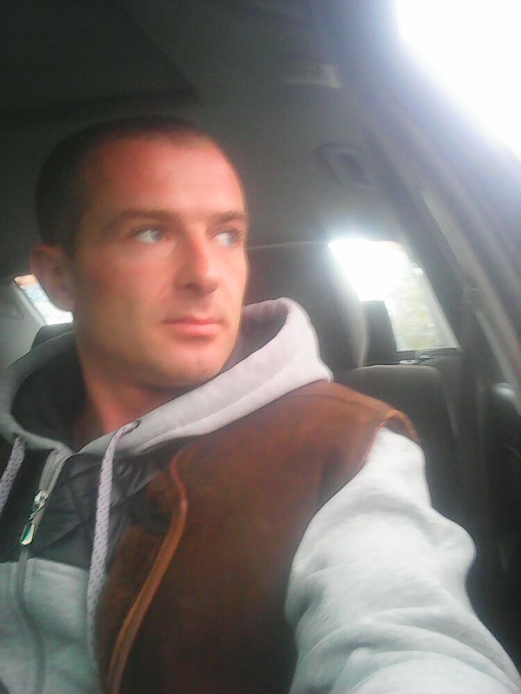  6632331  Mihai, 42 ,    