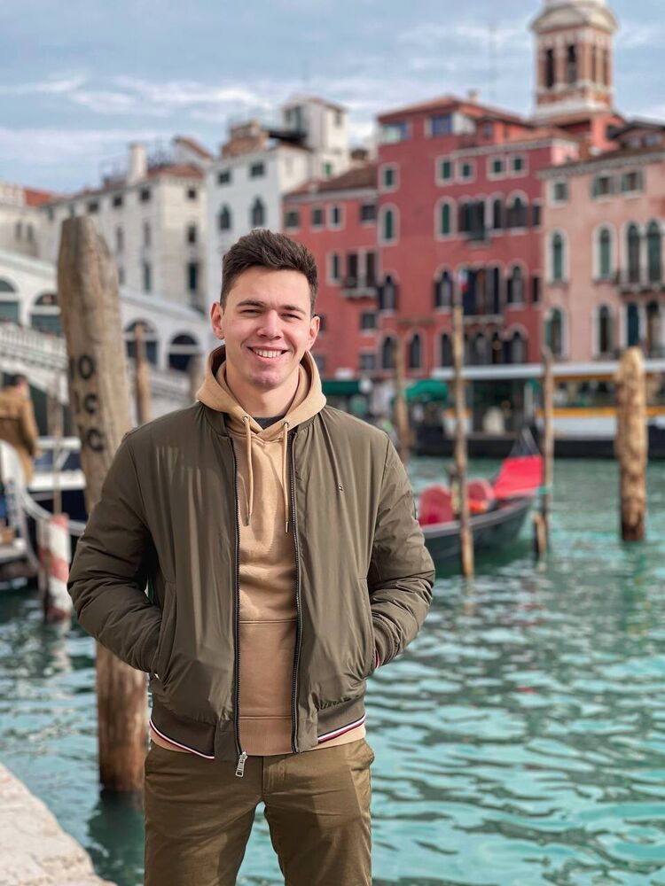  ,   Roman, 28 ,   ,   