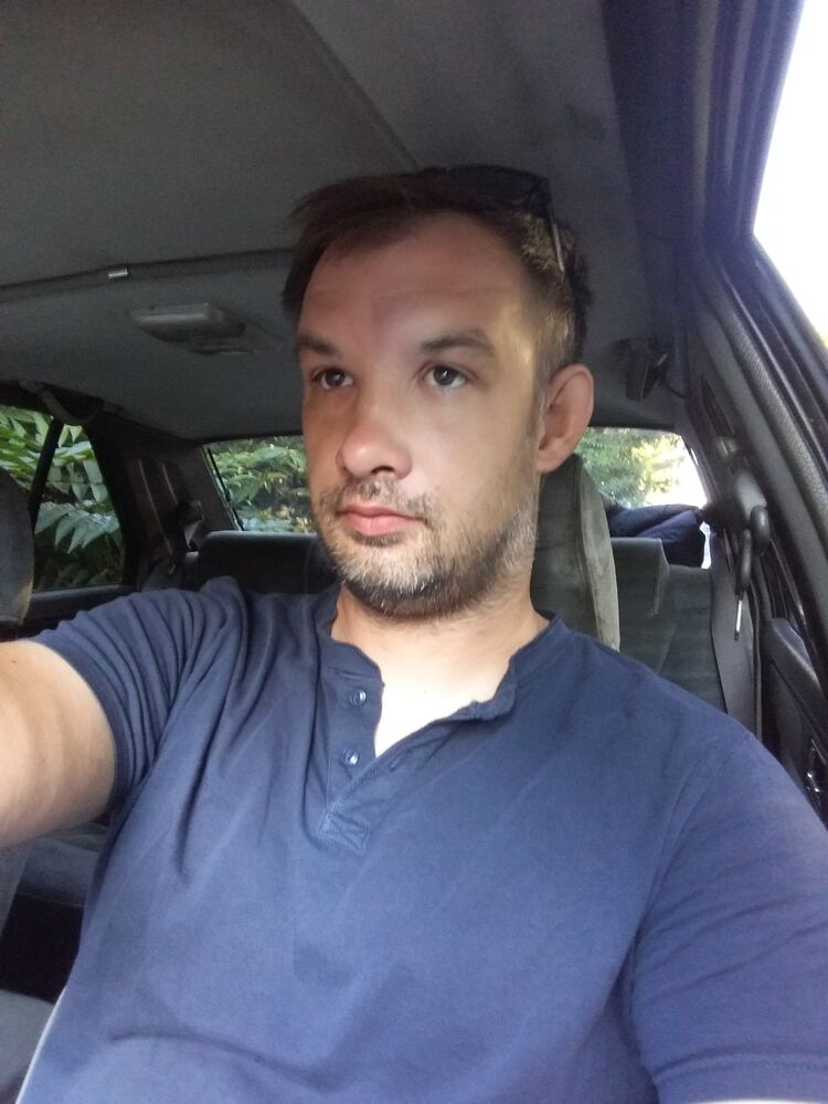  46073141  Anton, 35 ,    