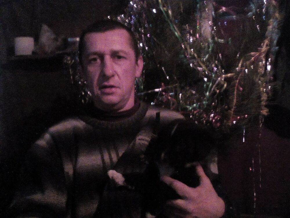  ,   Valera, 52 ,  