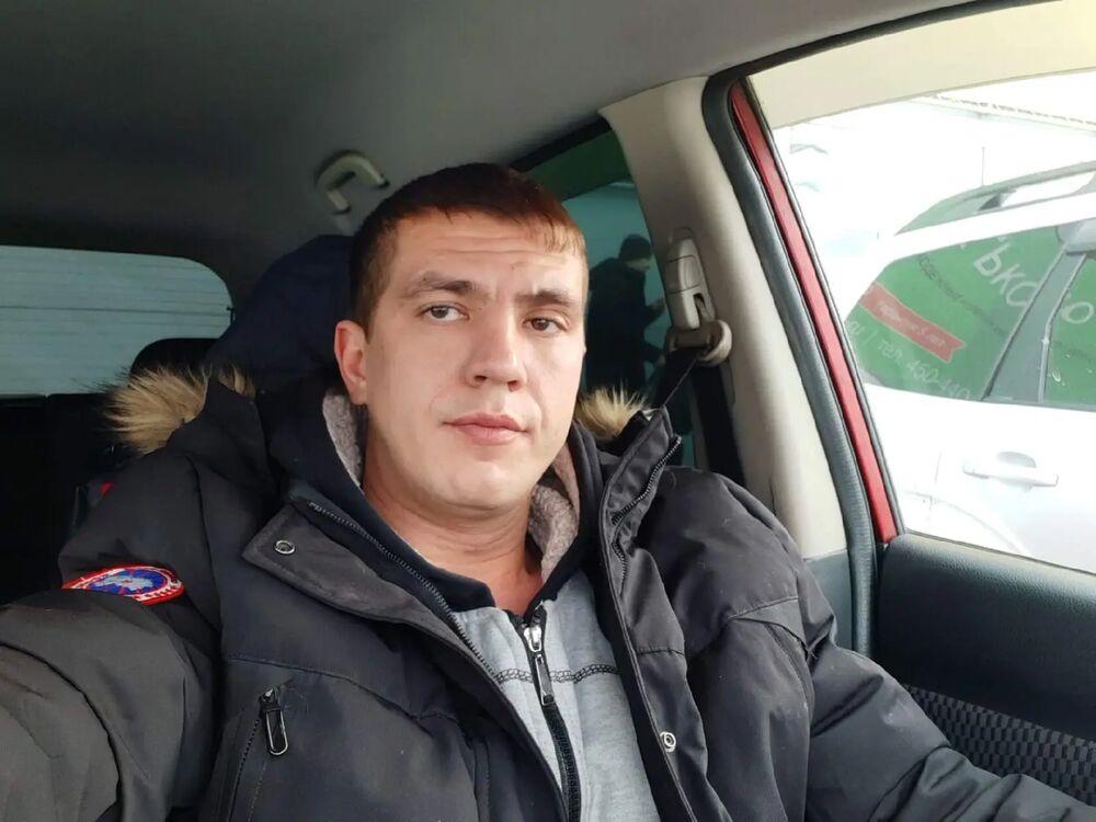  48703611  , 38 ,    