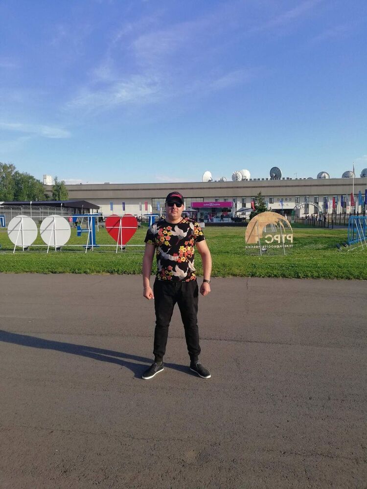  ,   Sergei, 41 ,   ,   , c 