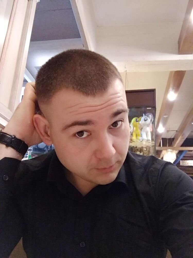  ,   Valentin, 35 ,   ,   , c , 