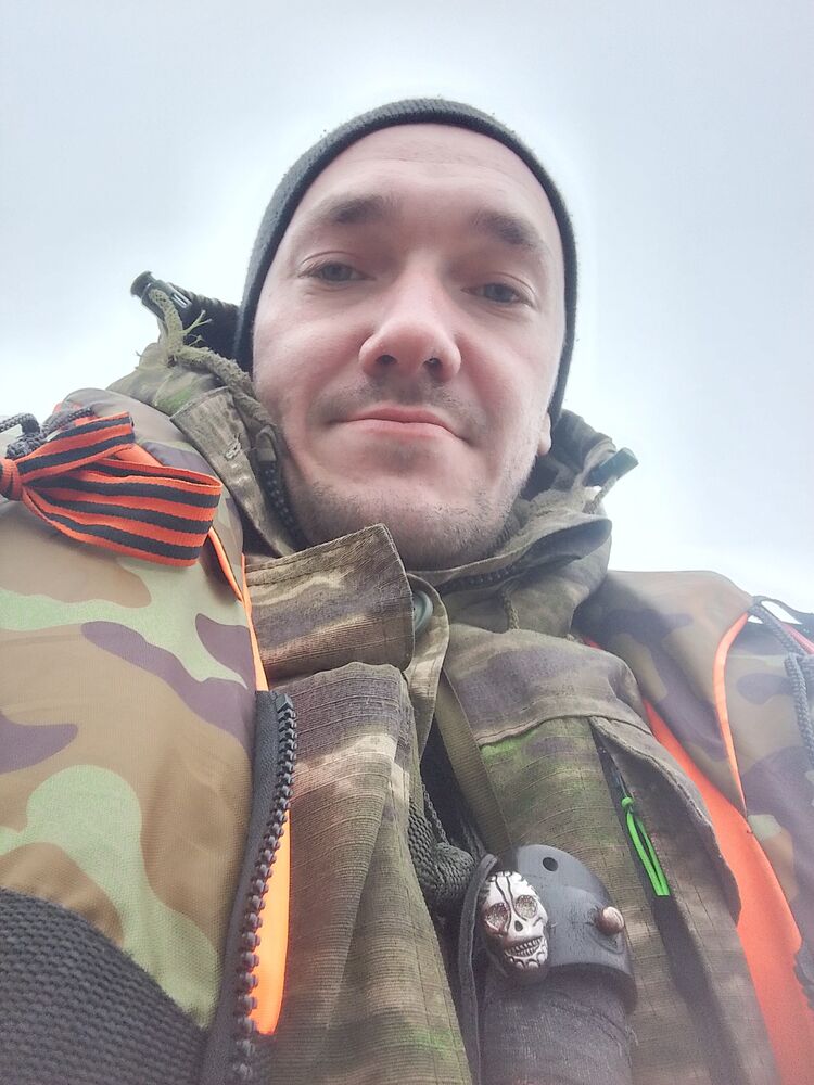  -,   Roman, 33 ,   ,   , c 