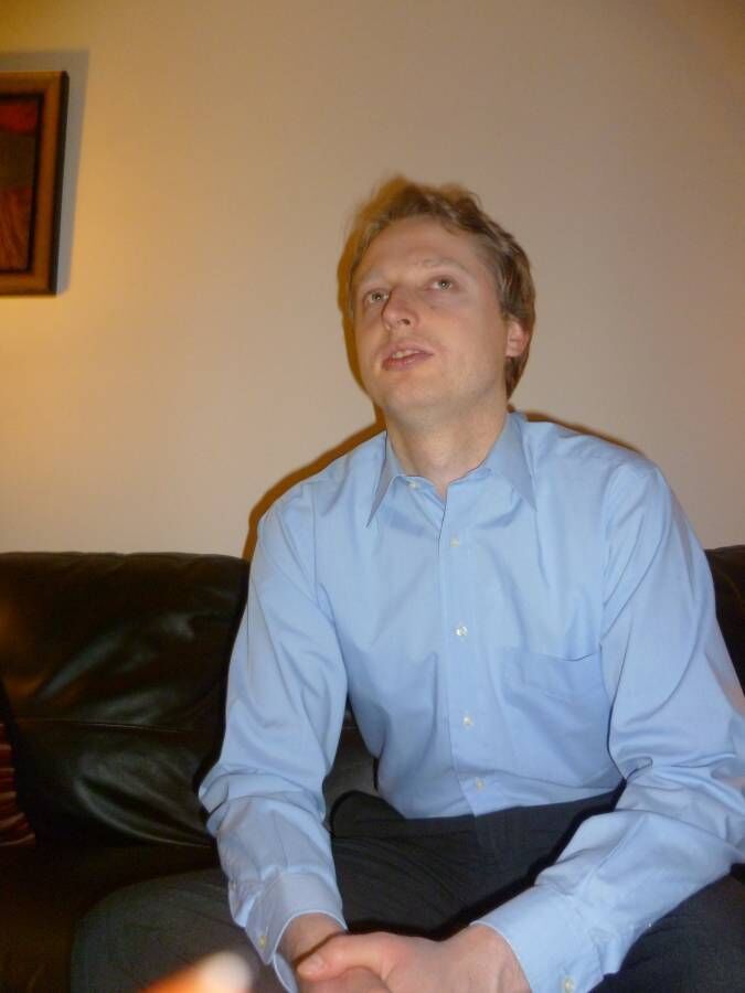  33134391  Vladimir, 42 ,    Abbots Langley