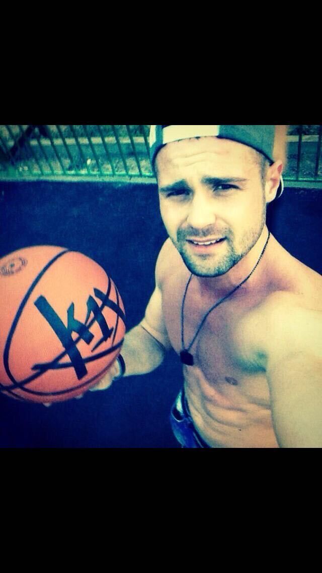  43693121  Tony, 39 ,    Palais-Bourbon