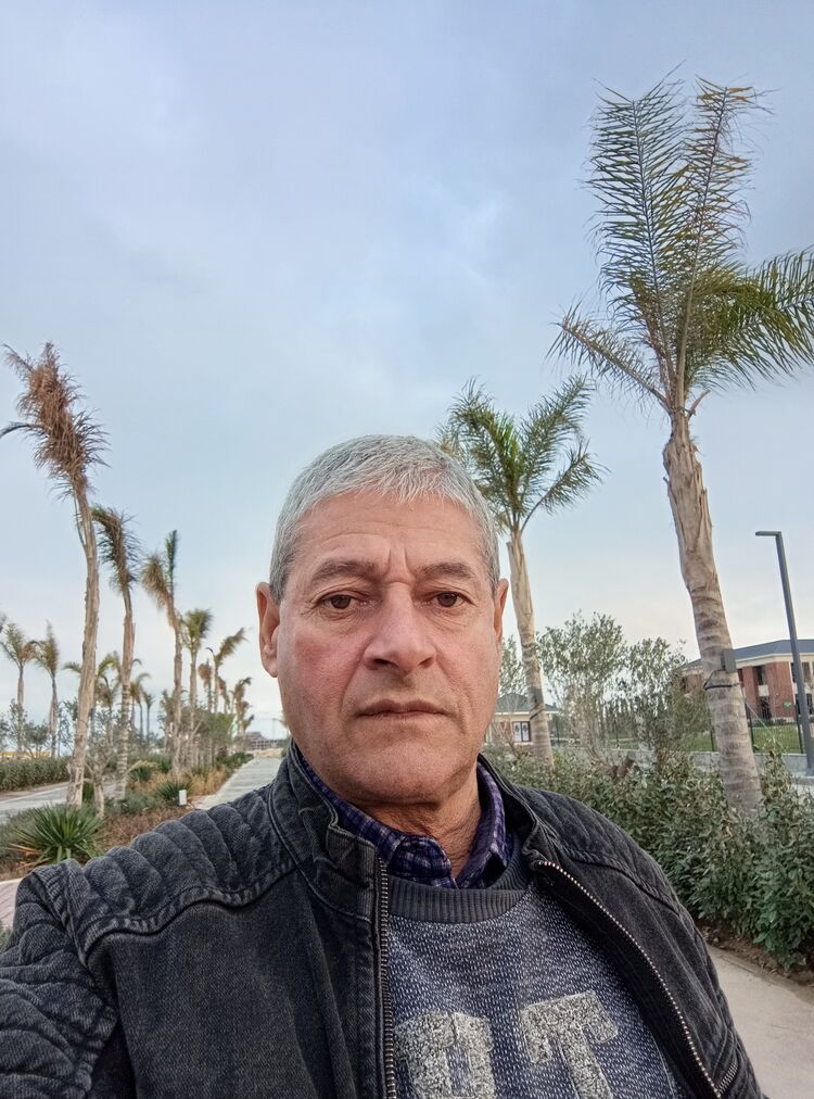  48032931  Aleksandr, 58 ,    