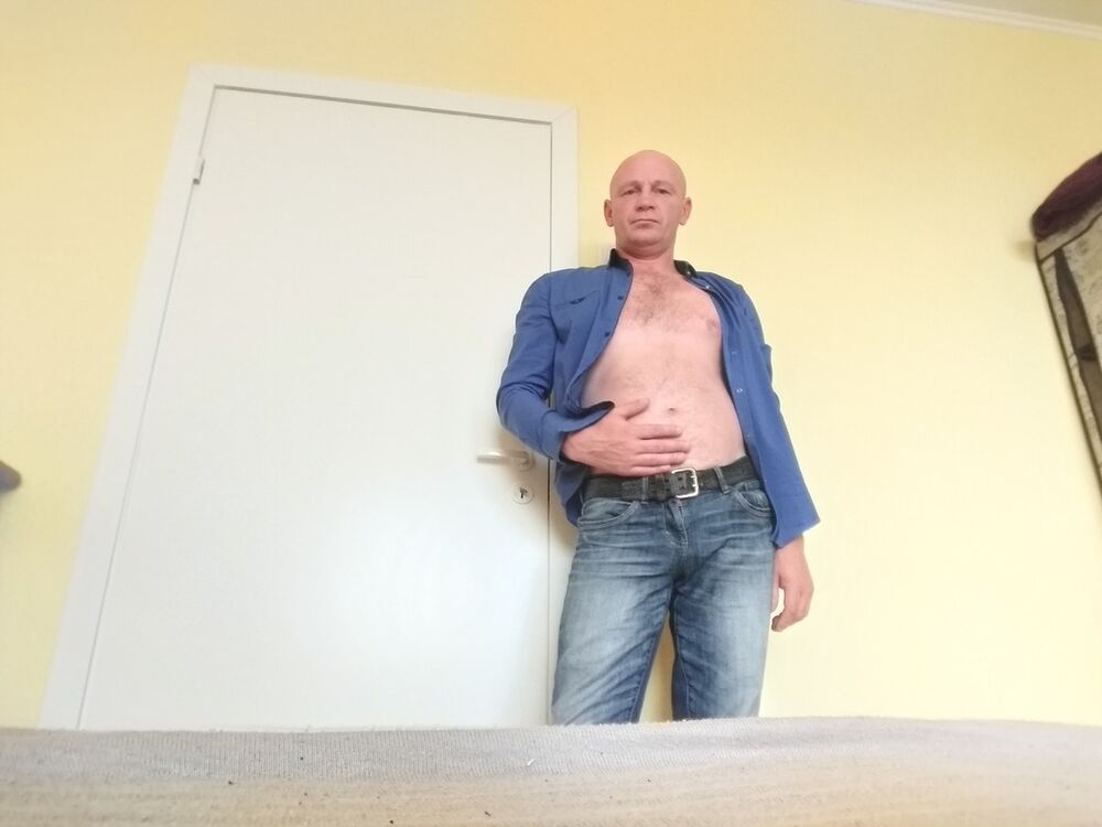  ,   Kostja, 46 ,   ,   , c 