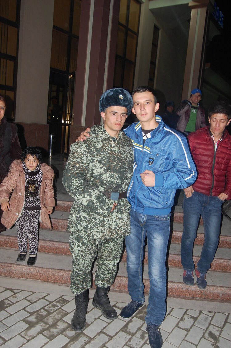  4133071  Abror, 30 ,    