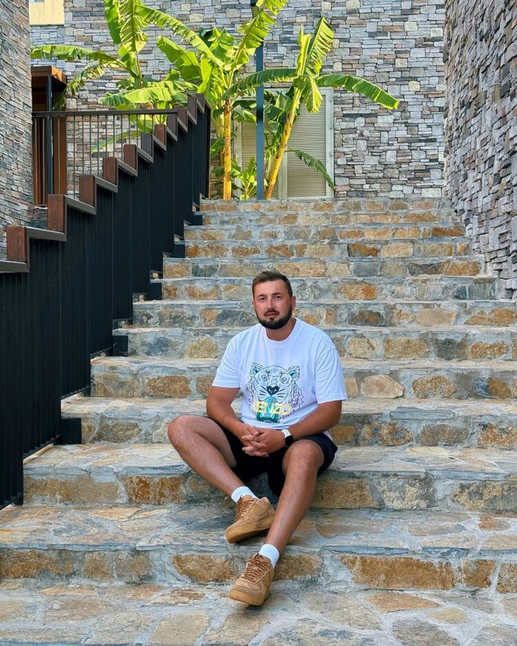 ���� 55621661 ������� ������, 37 ���, ���� ���������� � �������