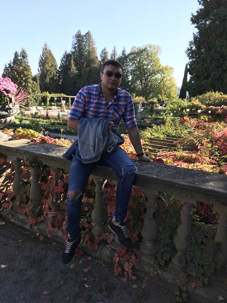  ,   Igor, 37 ,   ,   , c , 