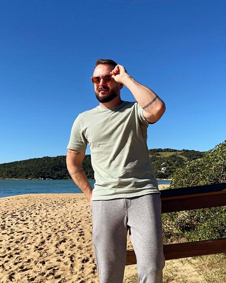  ,   Nikolay, 38 ,   ,   