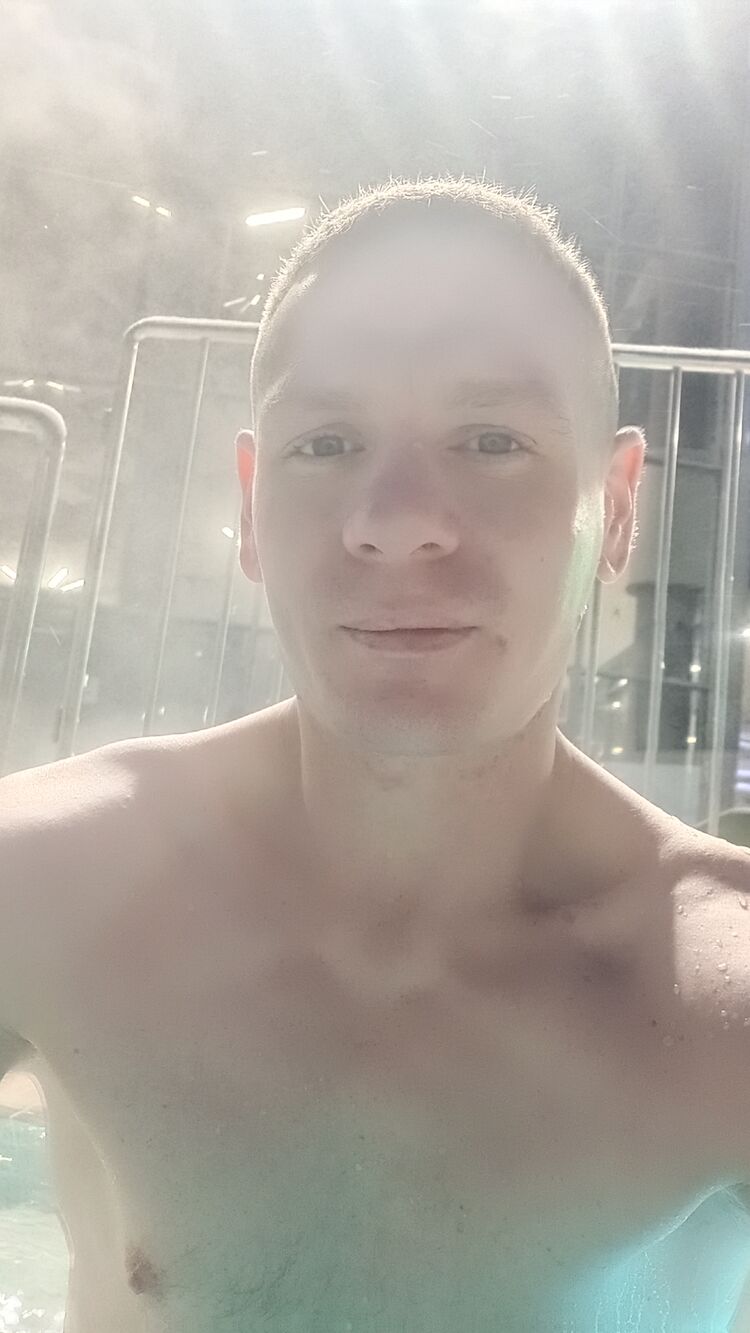  40144811  , 32 ,    