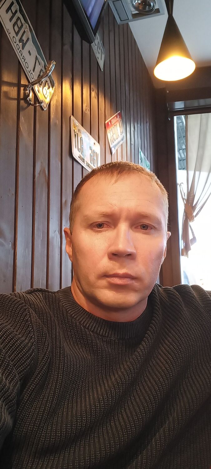  27459621  Vladislav, 46 ,    