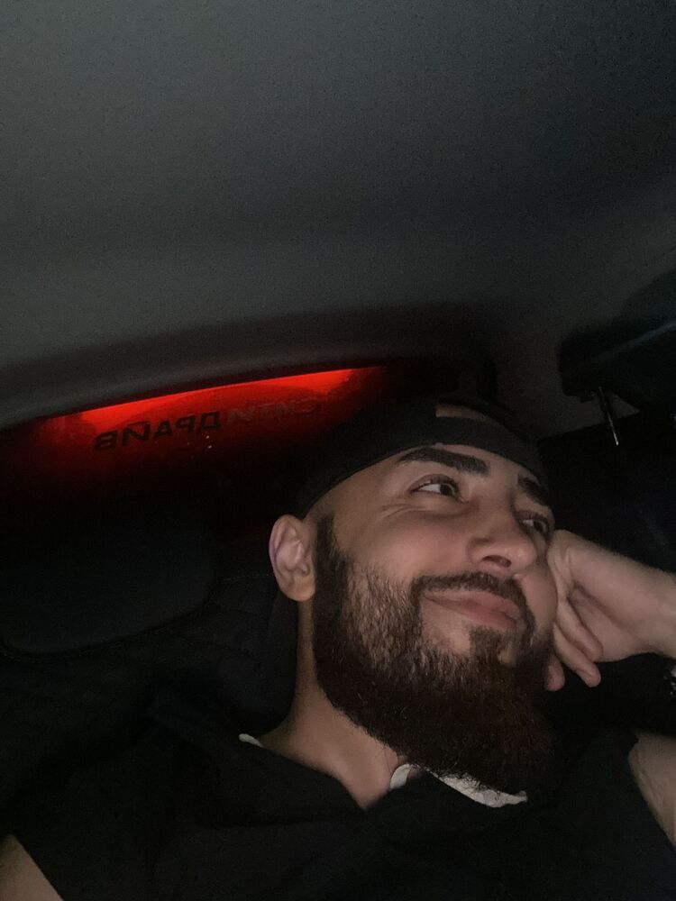  38233831  , 27 ,    -