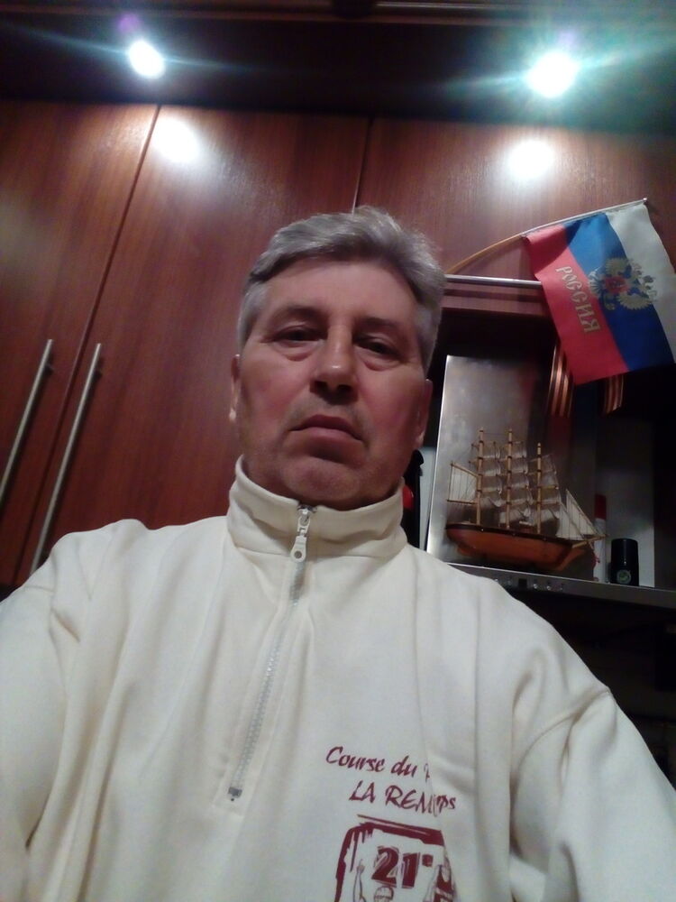  11144061  Anatolii, 69 ,    