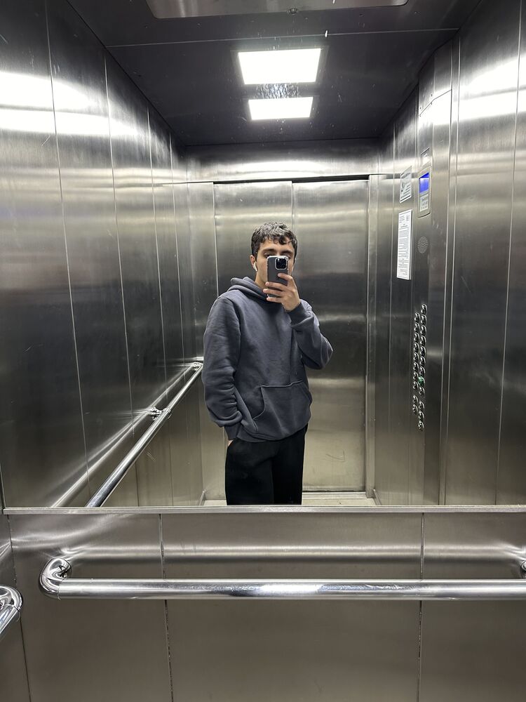  42865381  , 23 ,    
